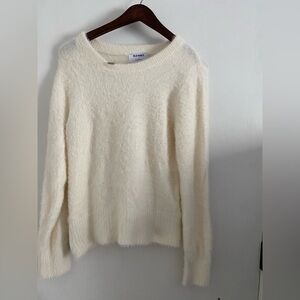 Old Navy Eyelash Sweater | Color: White | Size: Medium |